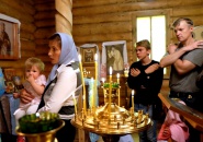 Литургия в храме Смоленской иконы Божией Матери в селе Винницы Подпорожского района